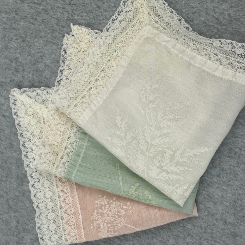 Set of 3 Vtg Lace Trim Botanical Floral Handkerchiefs Pastel Mix 10x10
